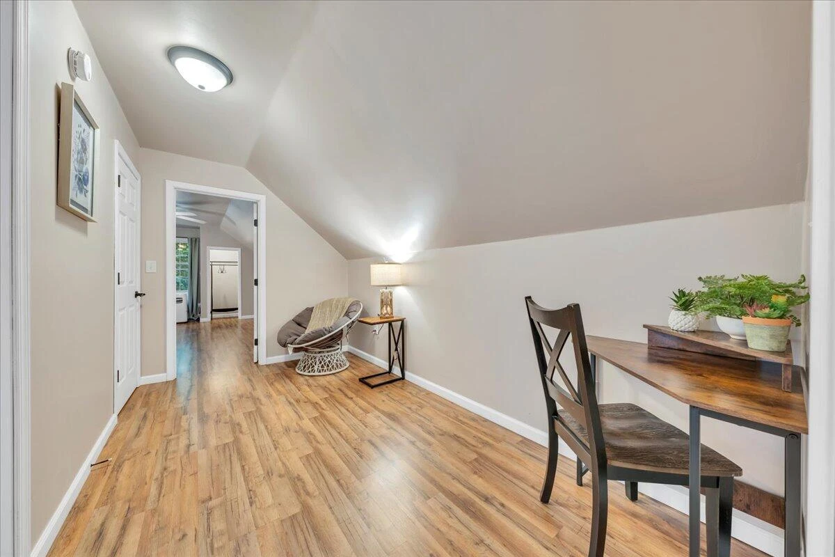 709 Forest Lawn DR - Photo 24