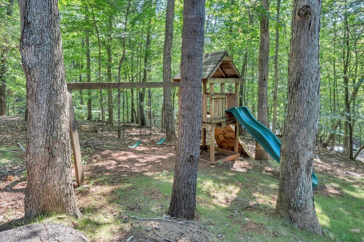 709 Forest Lawn DR - Photo 40