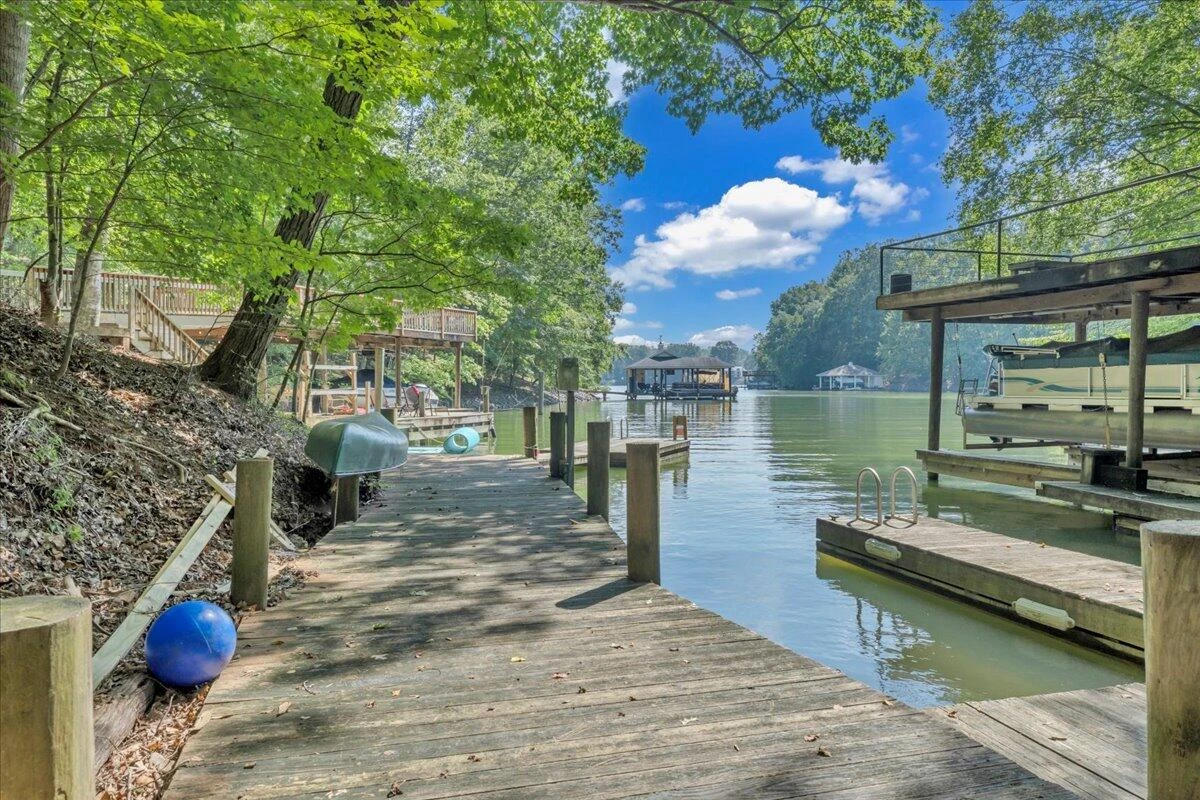 709 Forest Lawn DR - Photo 46