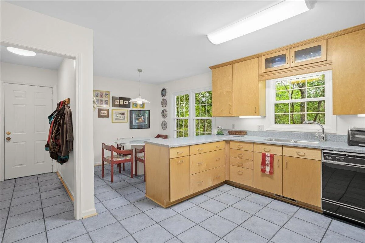 4131 Snowbird CIR - Photo 11