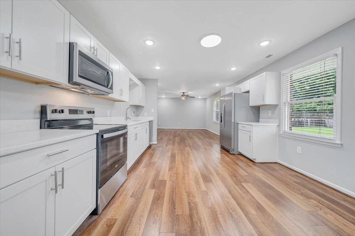 3409 Preston AVE NW - Photo 10