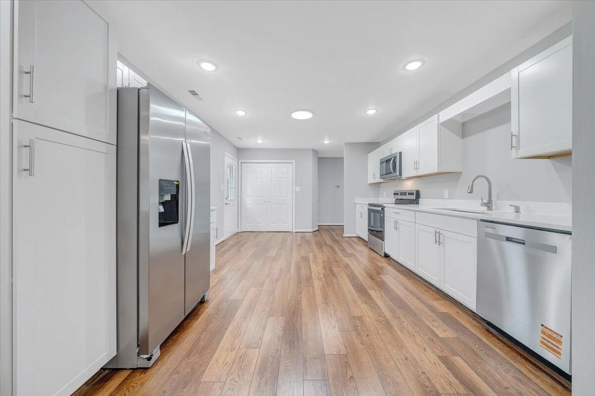 3409 Preston AVE NW - Photo 12