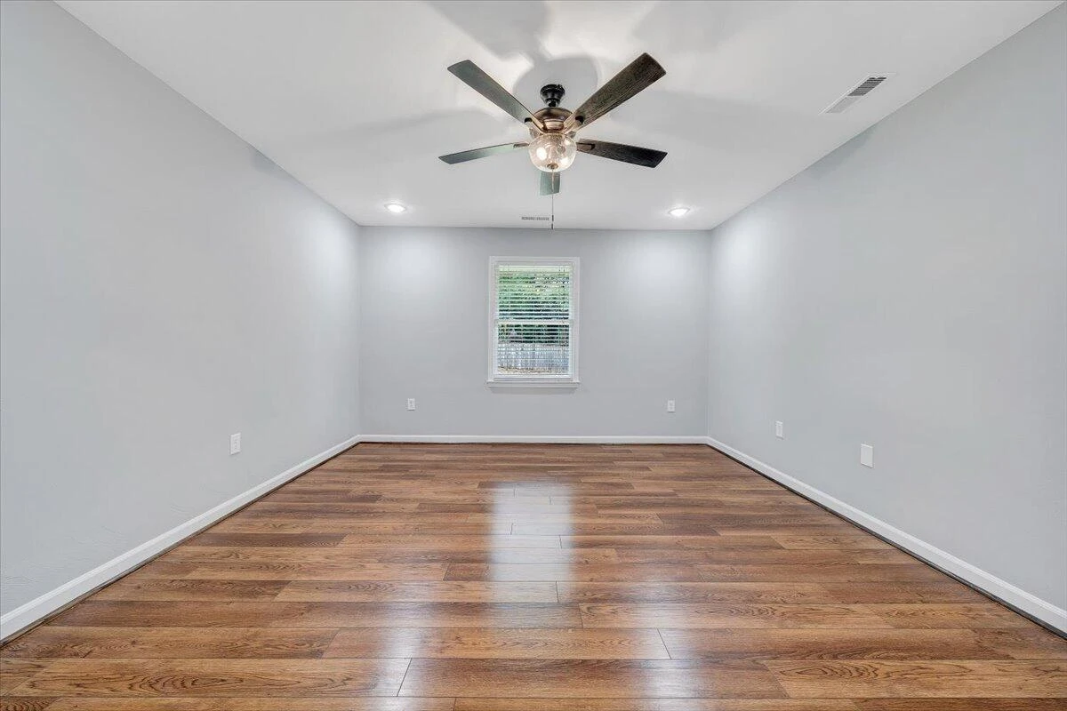 3409 Preston AVE NW - Photo 19