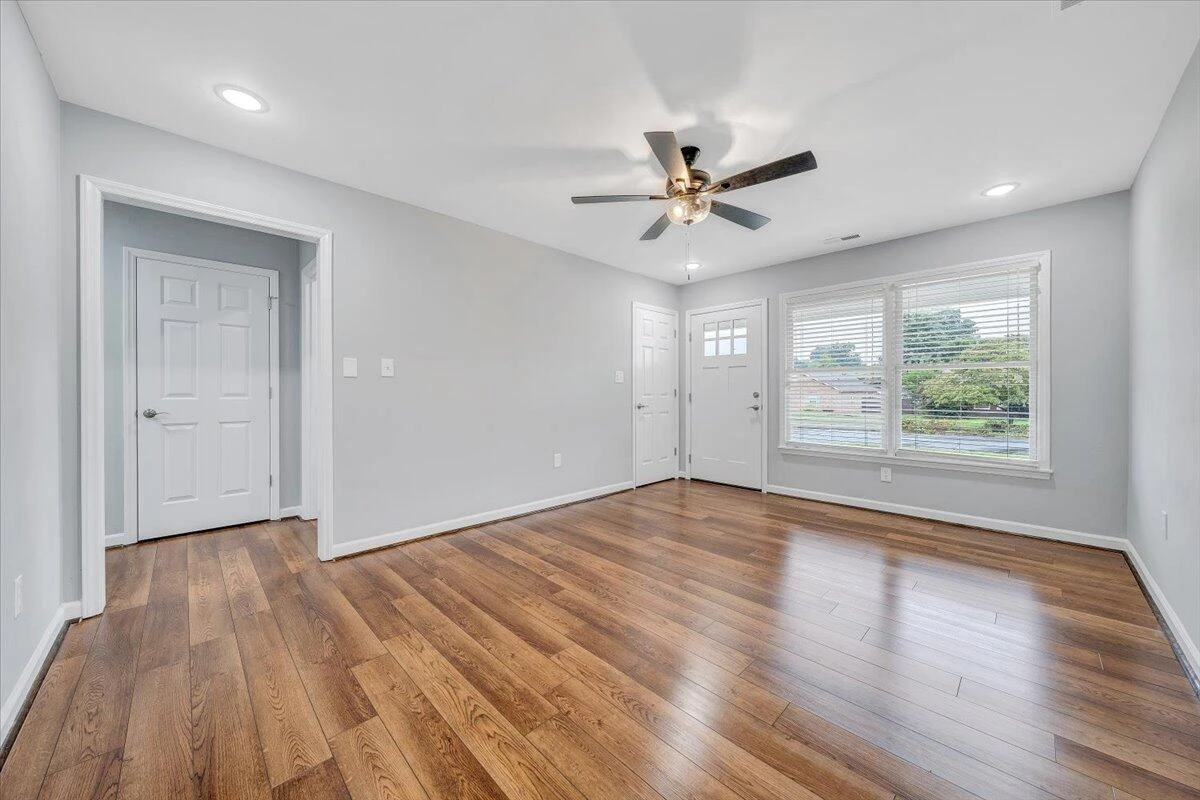 3409 Preston AVE NW - Photo 6