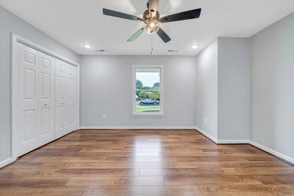 3409 Preston AVE NW - Photo 9