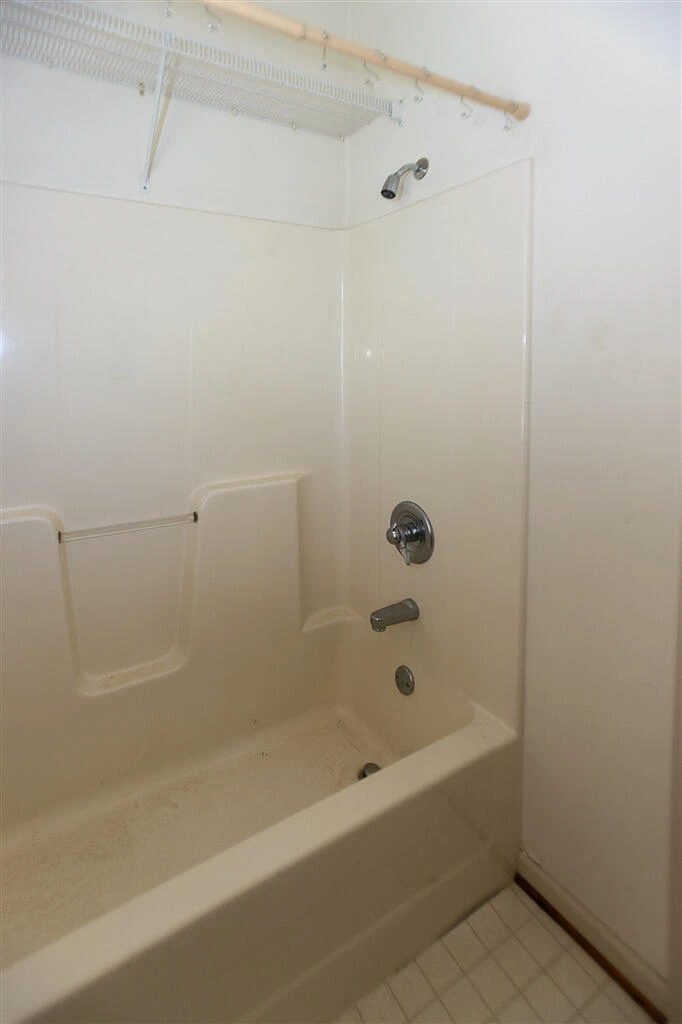 2810 Glenwood DR - Photo 12
