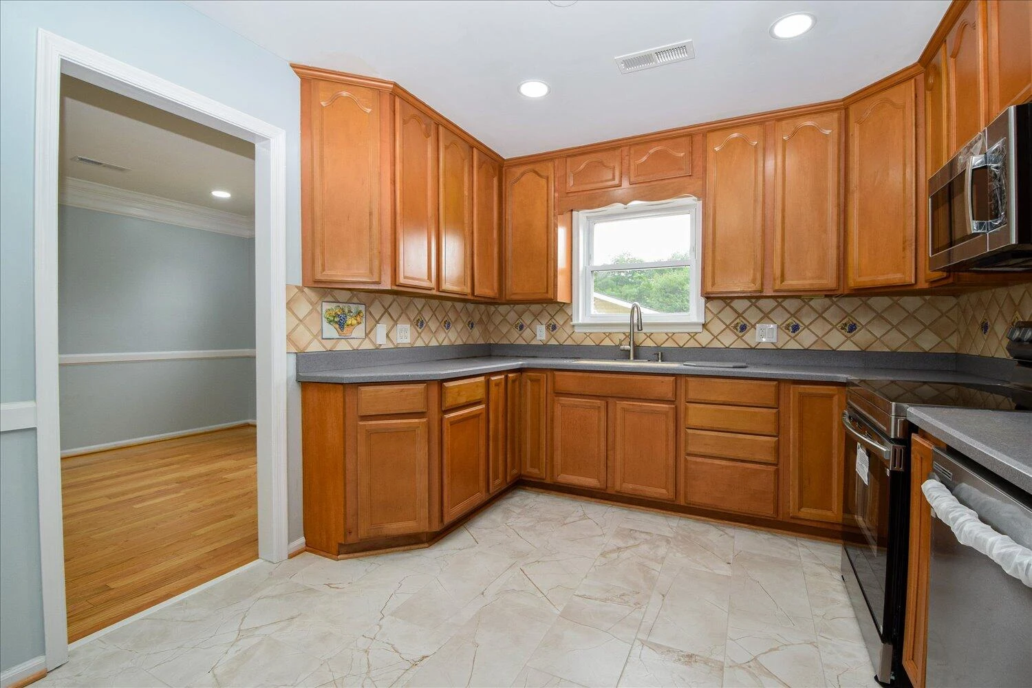 5532 Twilight RD - Photo 12