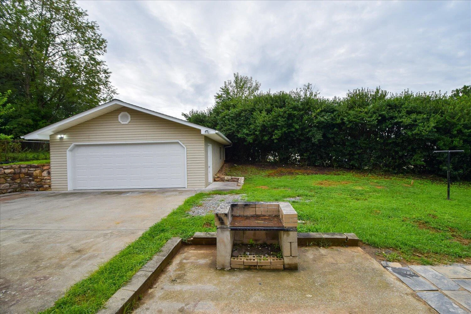 5532 Twilight RD - Photo 35