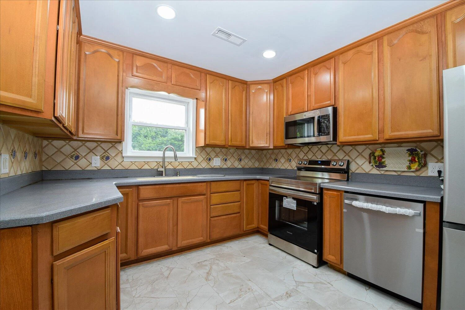5532 Twilight RD - Photo 11
