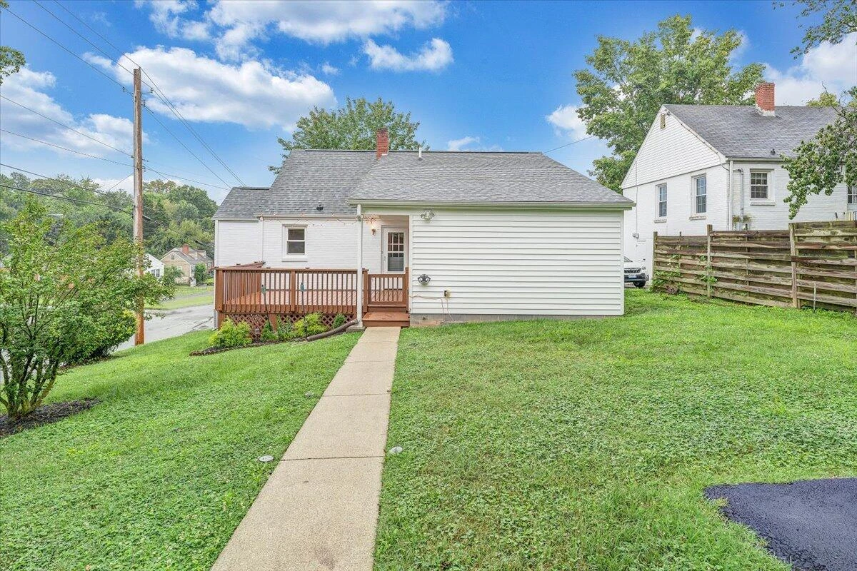 2603 Fairway DR SW - Photo 5