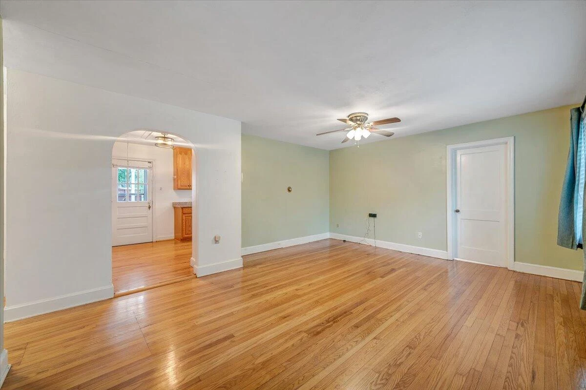 2603 Fairway DR SW - Photo 7