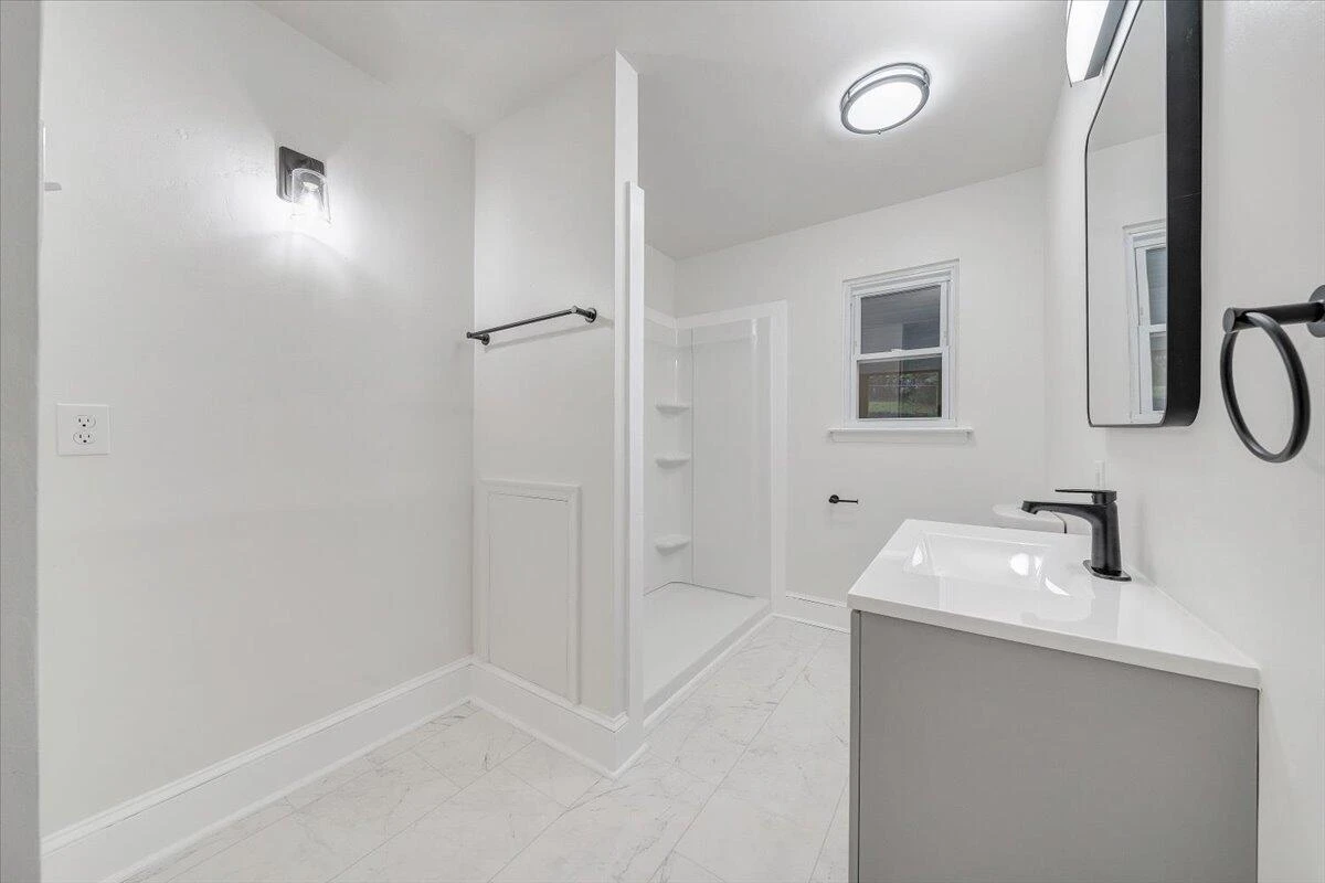 829 Pyrtle DR - Photo 14
