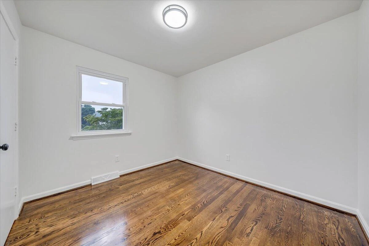 829 Pyrtle DR - Photo 20