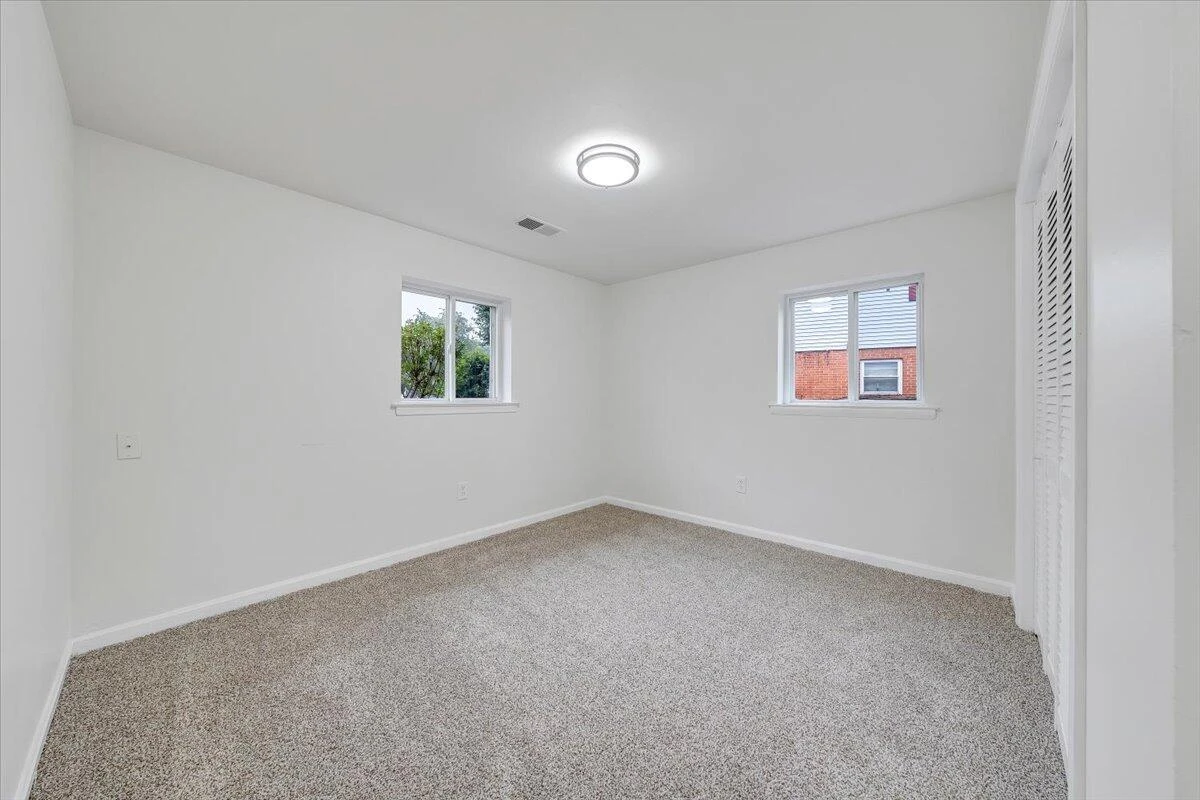 829 Pyrtle DR - Photo 26