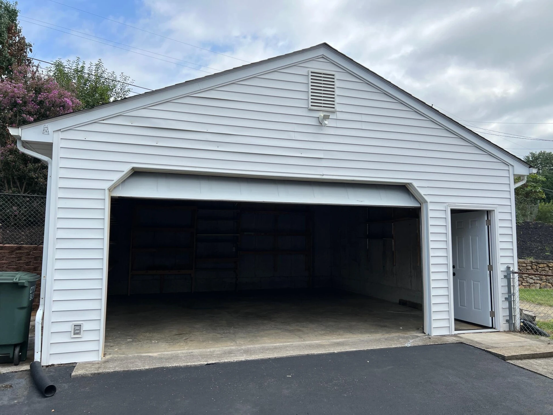 829 Pyrtle DR - Photo 33