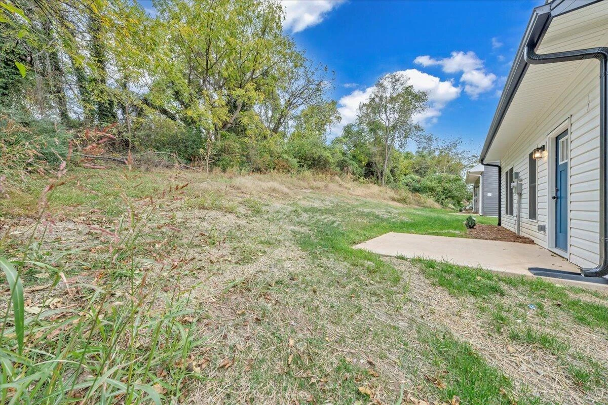 215 Harrison AVE NW - Photo 27