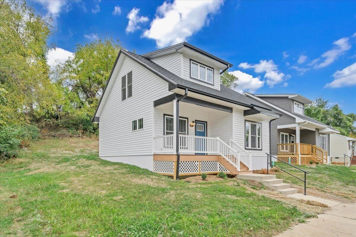 215 Harrison AVE NW - Photo 35