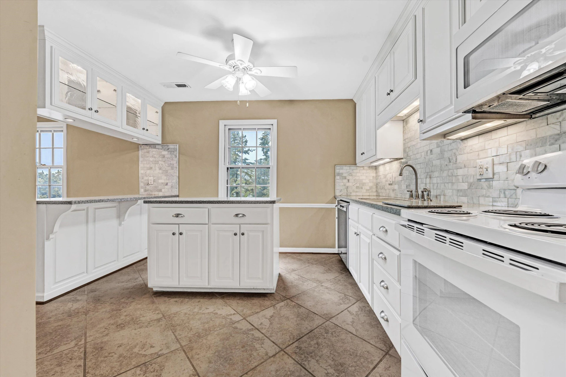 6306 Christie LN - Photo 18