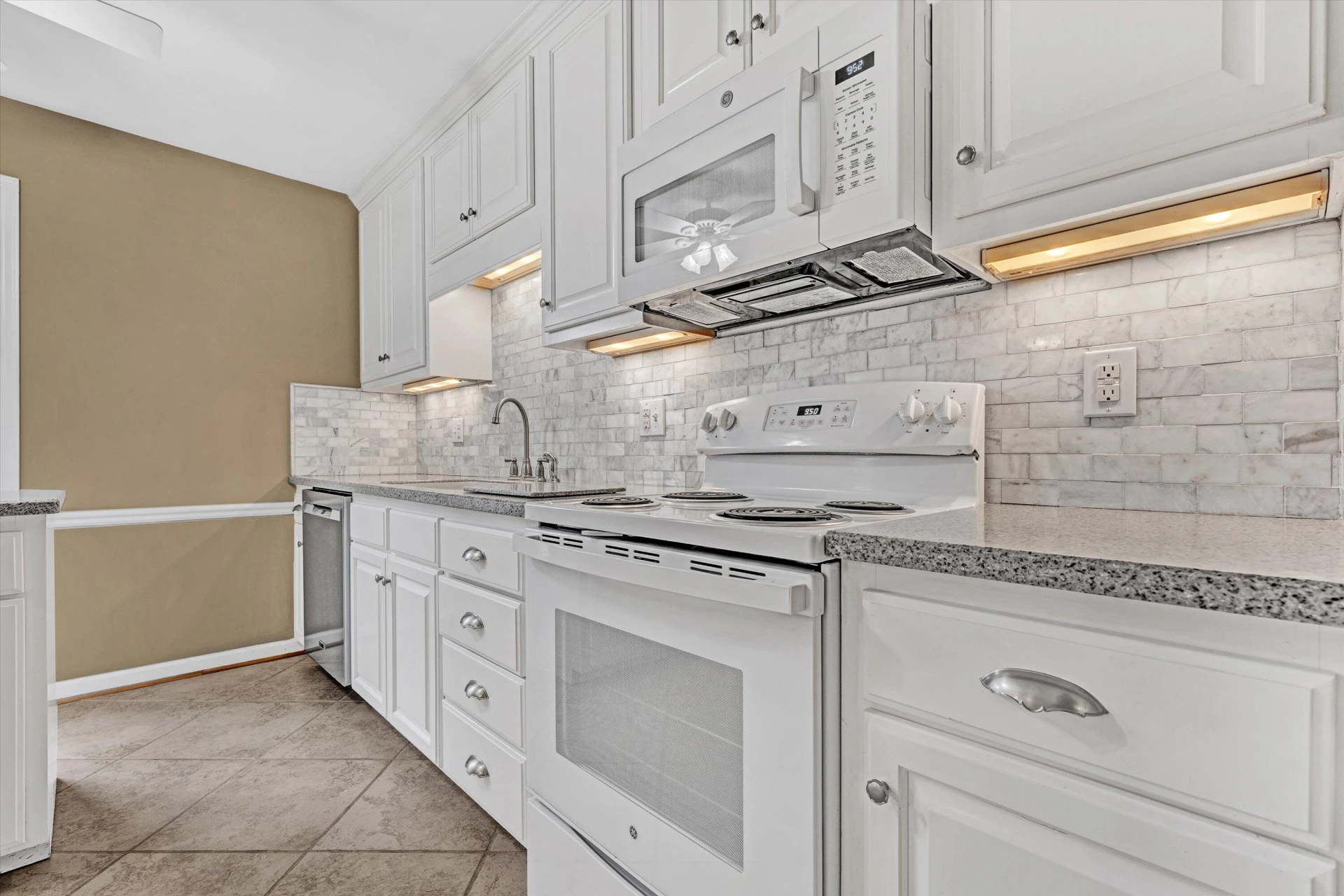 6306 Christie LN - Photo 19