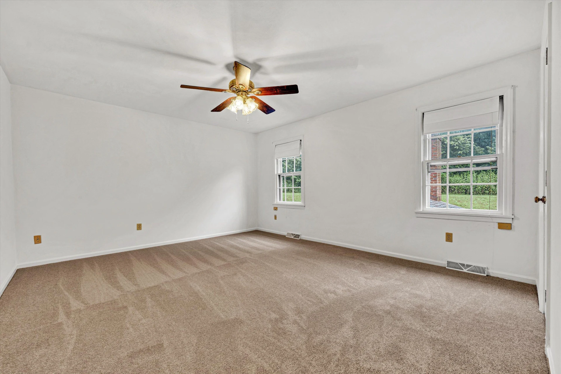 6306 Christie LN - Photo 32