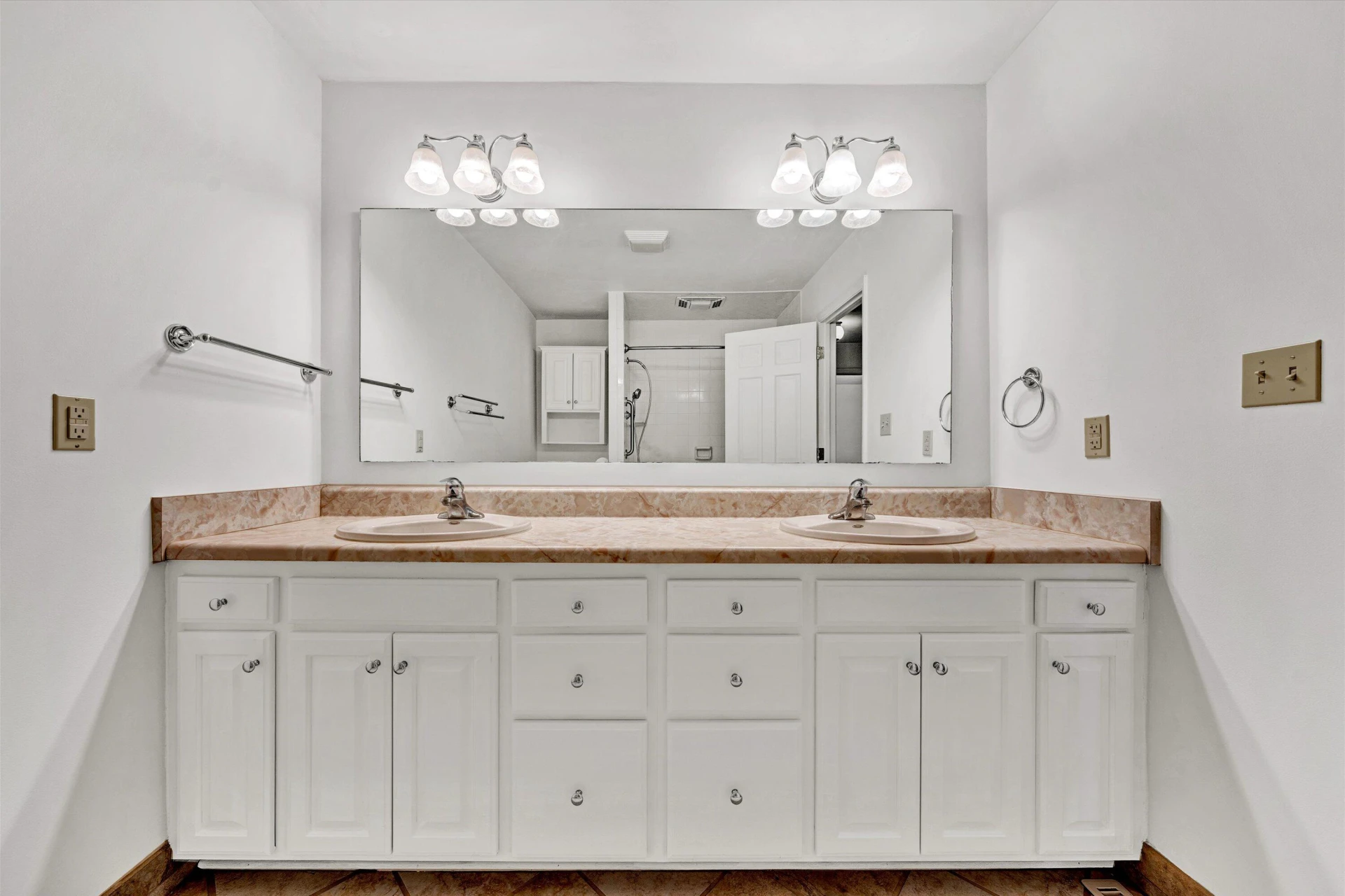 6306 Christie LN - Photo 39