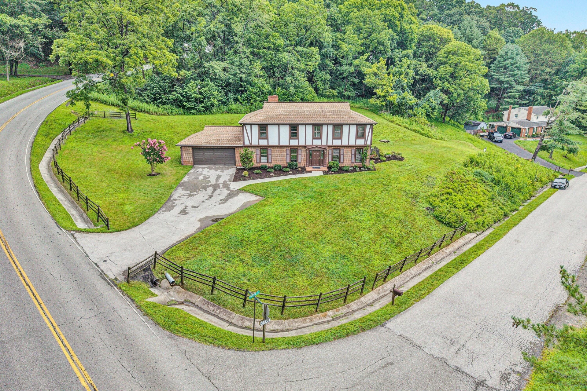 6306 Christie LN - Photo 61