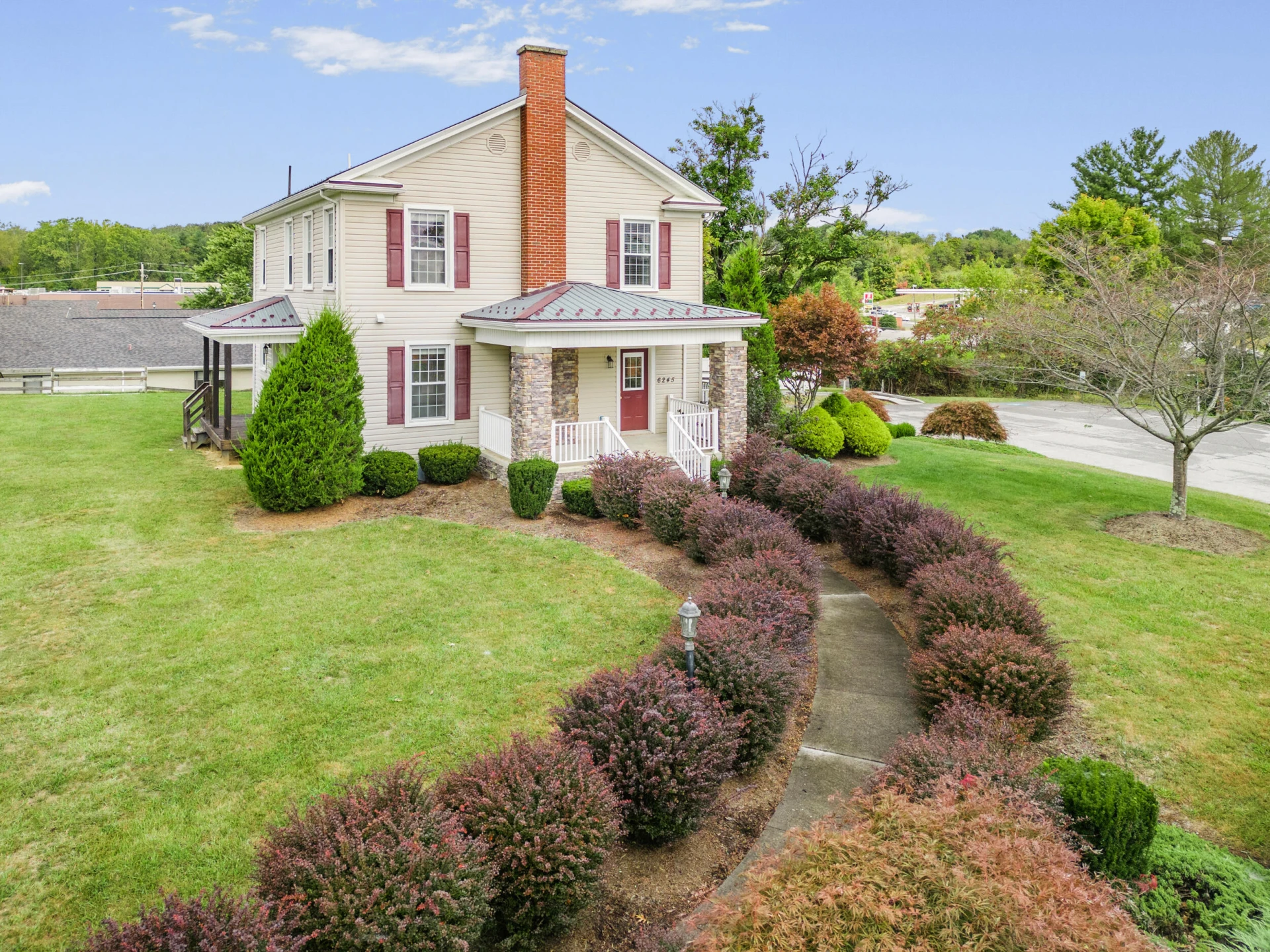 6245 University Park DR