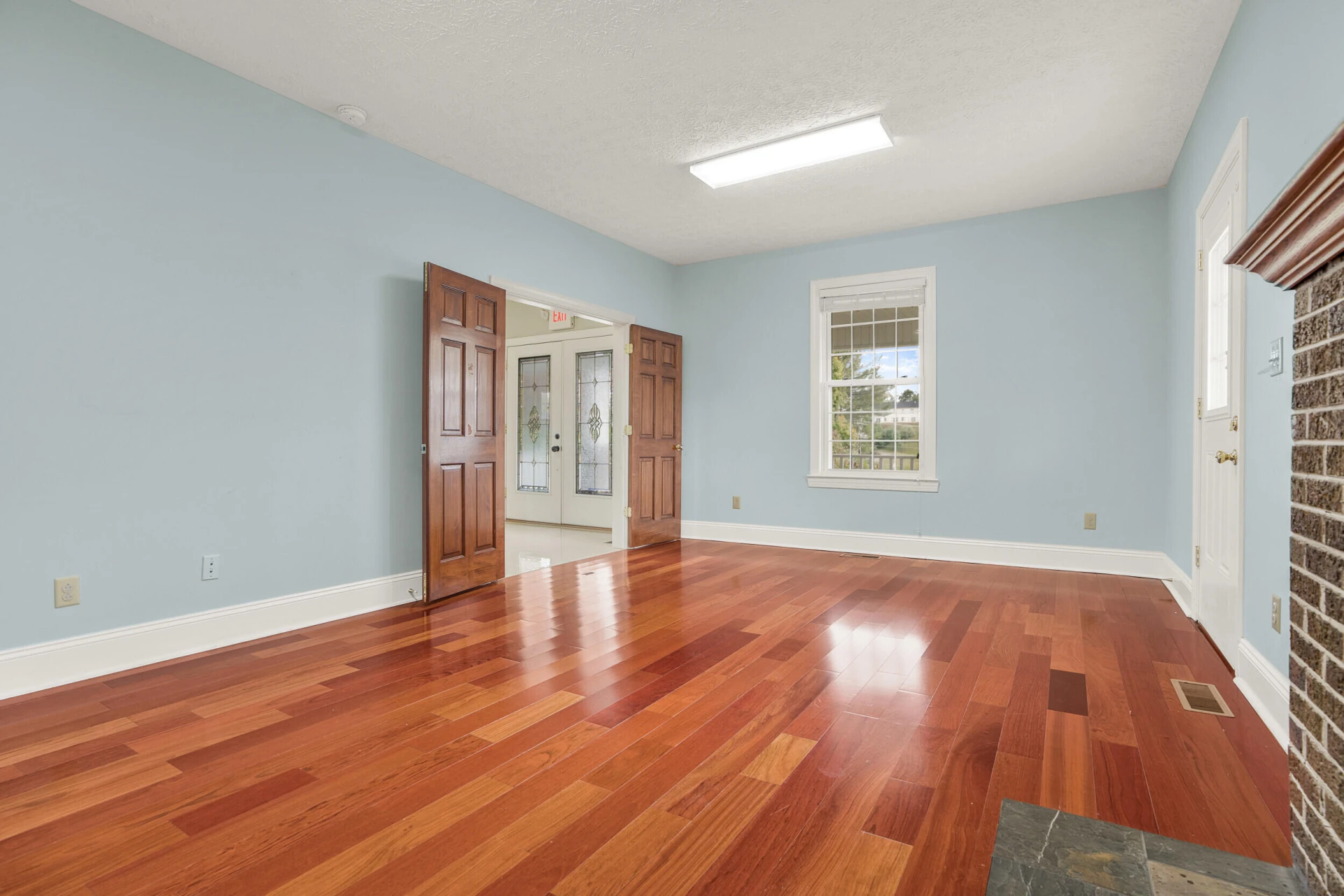 6245 University Park DR - Photo 5