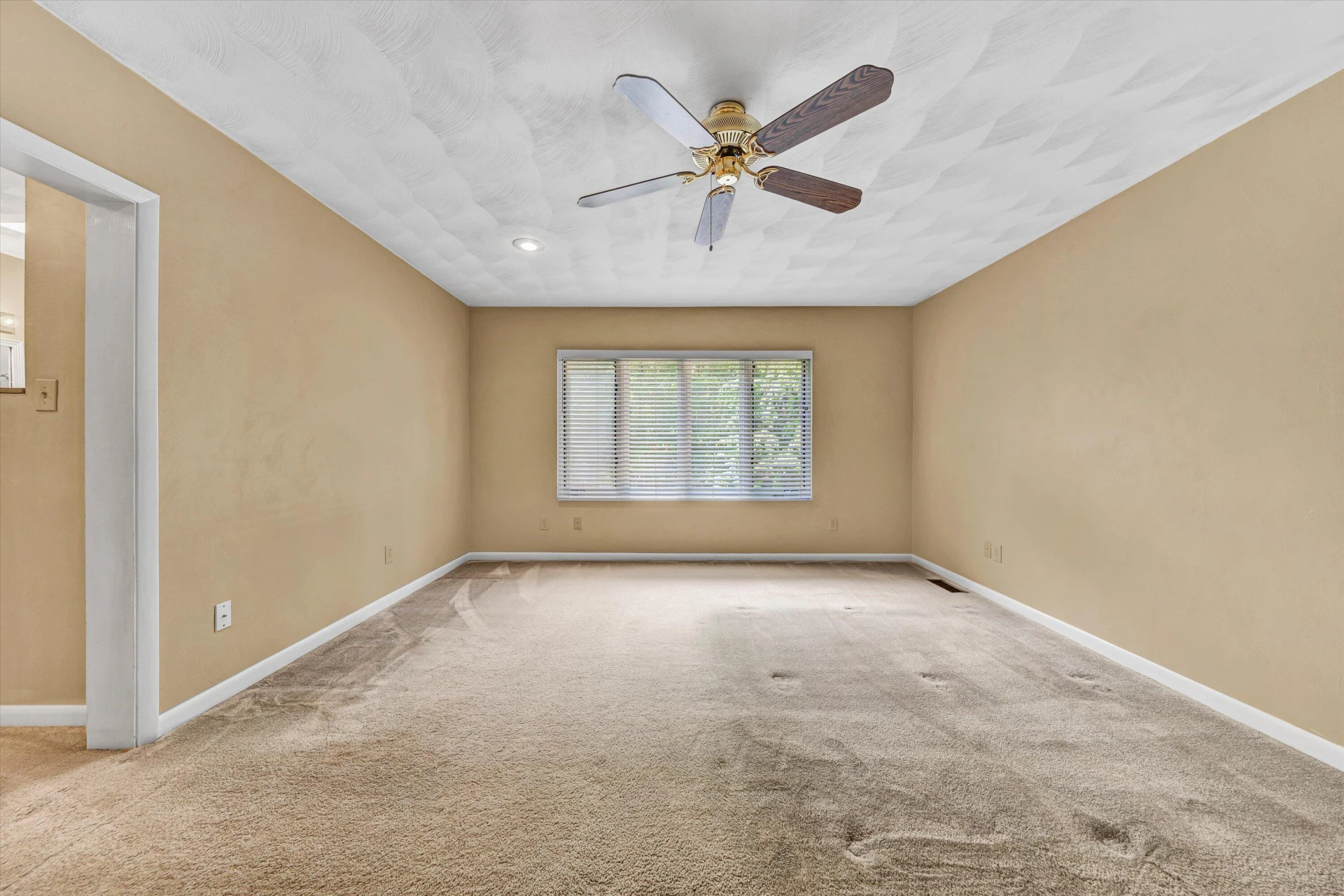 5975 Lakemont DR - Photo 34