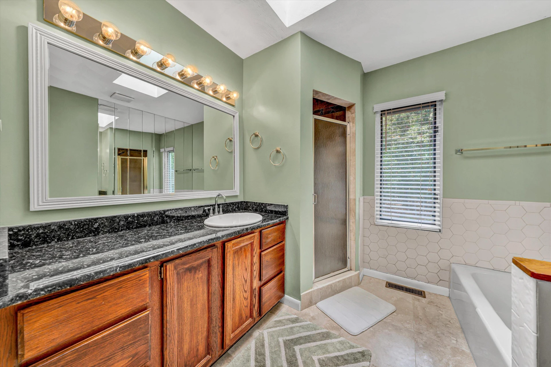 5975 Lakemont DR - Photo 35