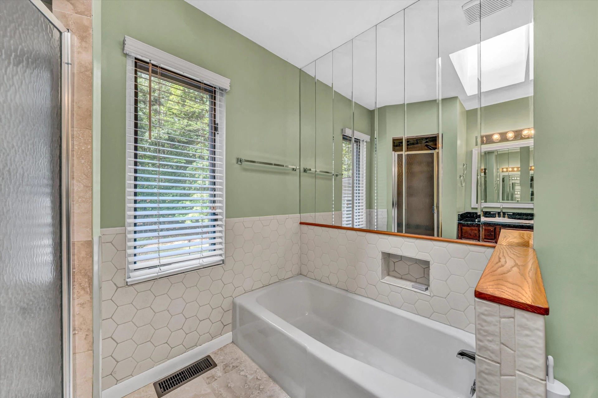 5975 Lakemont DR - Photo 36