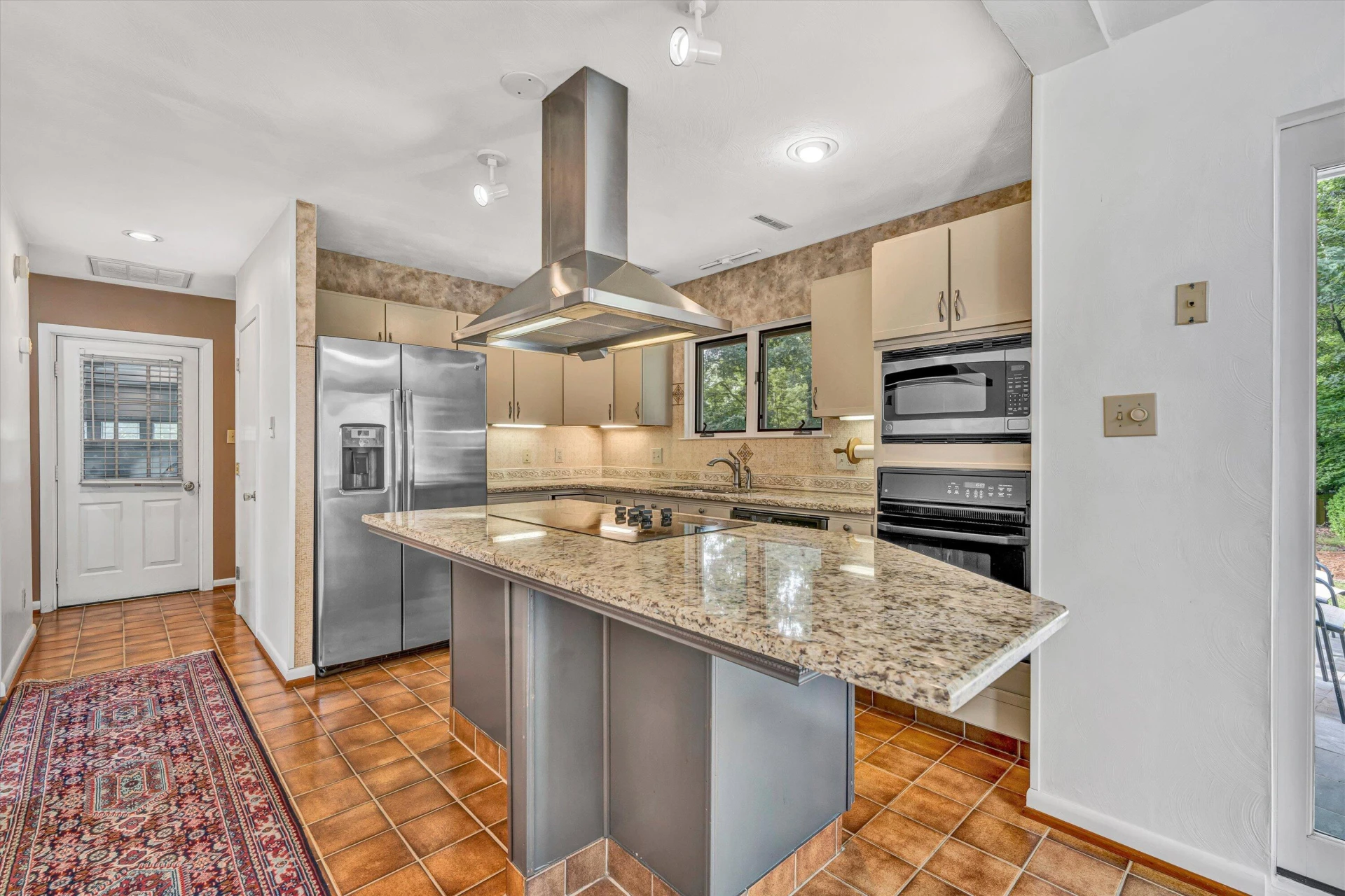 5975 Lakemont DR - Photo 13