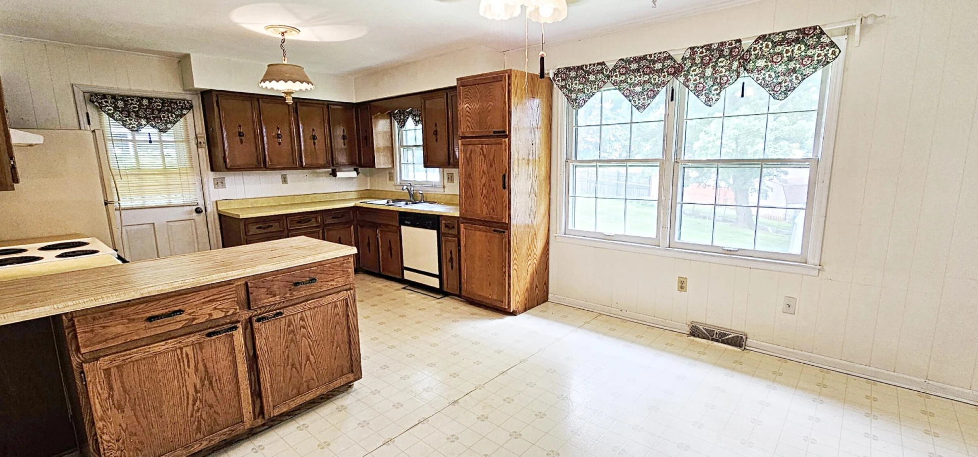 5223 Quail Hollow CIR - Photo 4