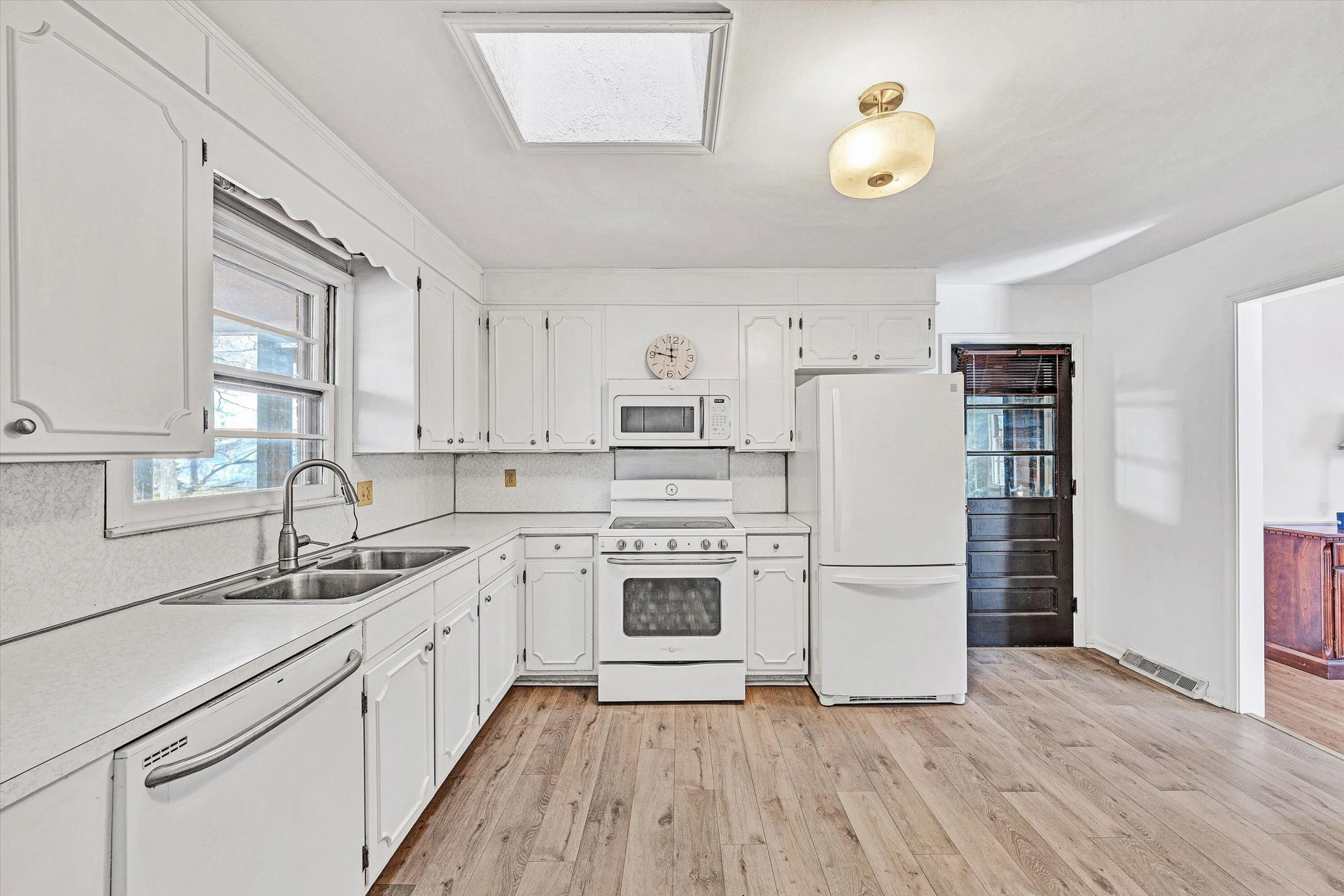 2054 Ruritan RD - Photo 12