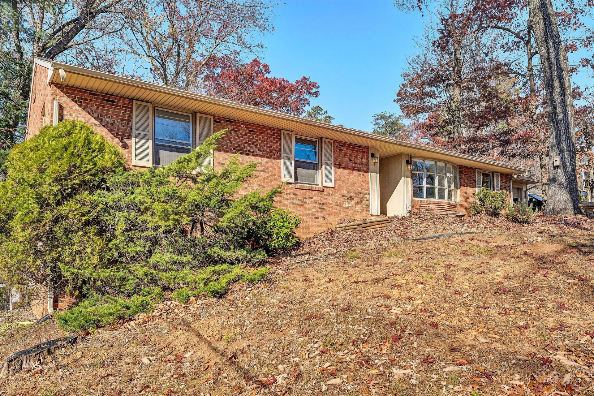 2054 Ruritan RD - Photo 2