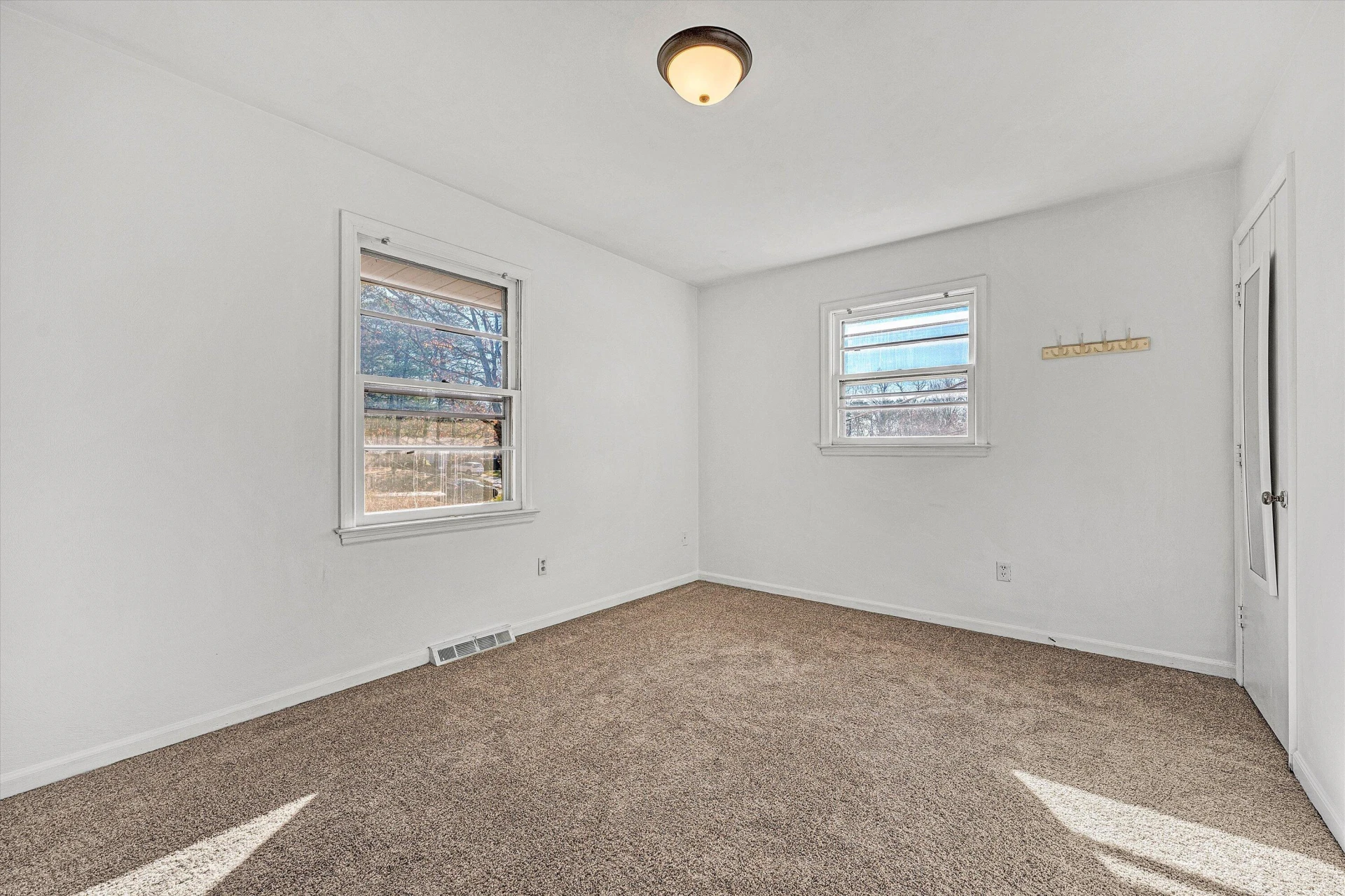 2054 Ruritan RD - Photo 20