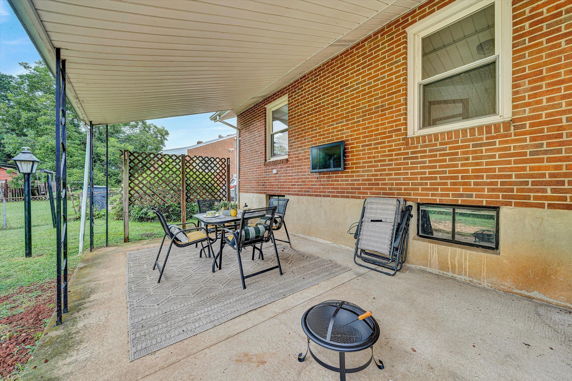 440 Frances DR NW - Photo 25