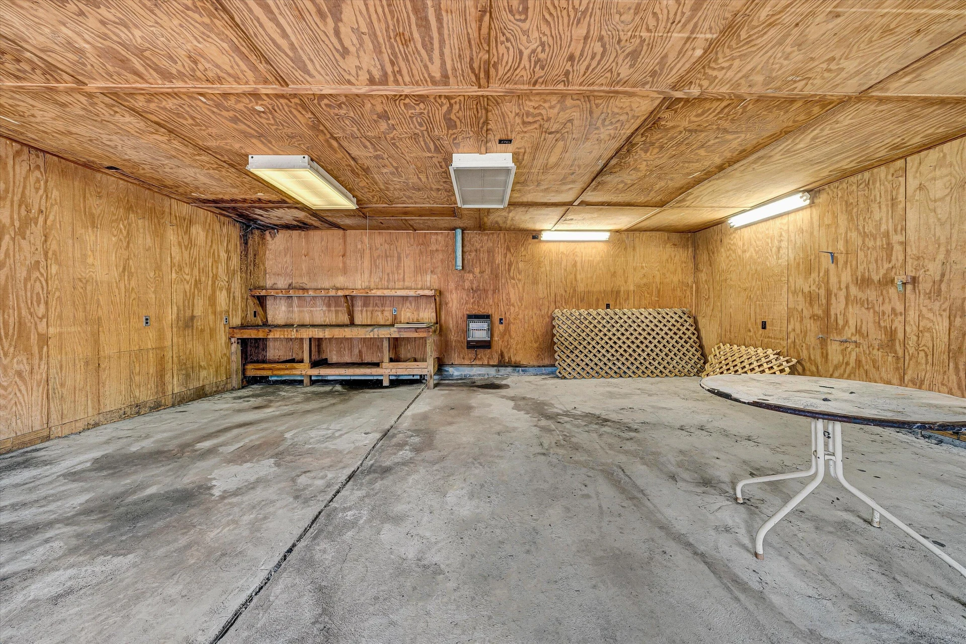 440 Frances DR NW - Photo 28