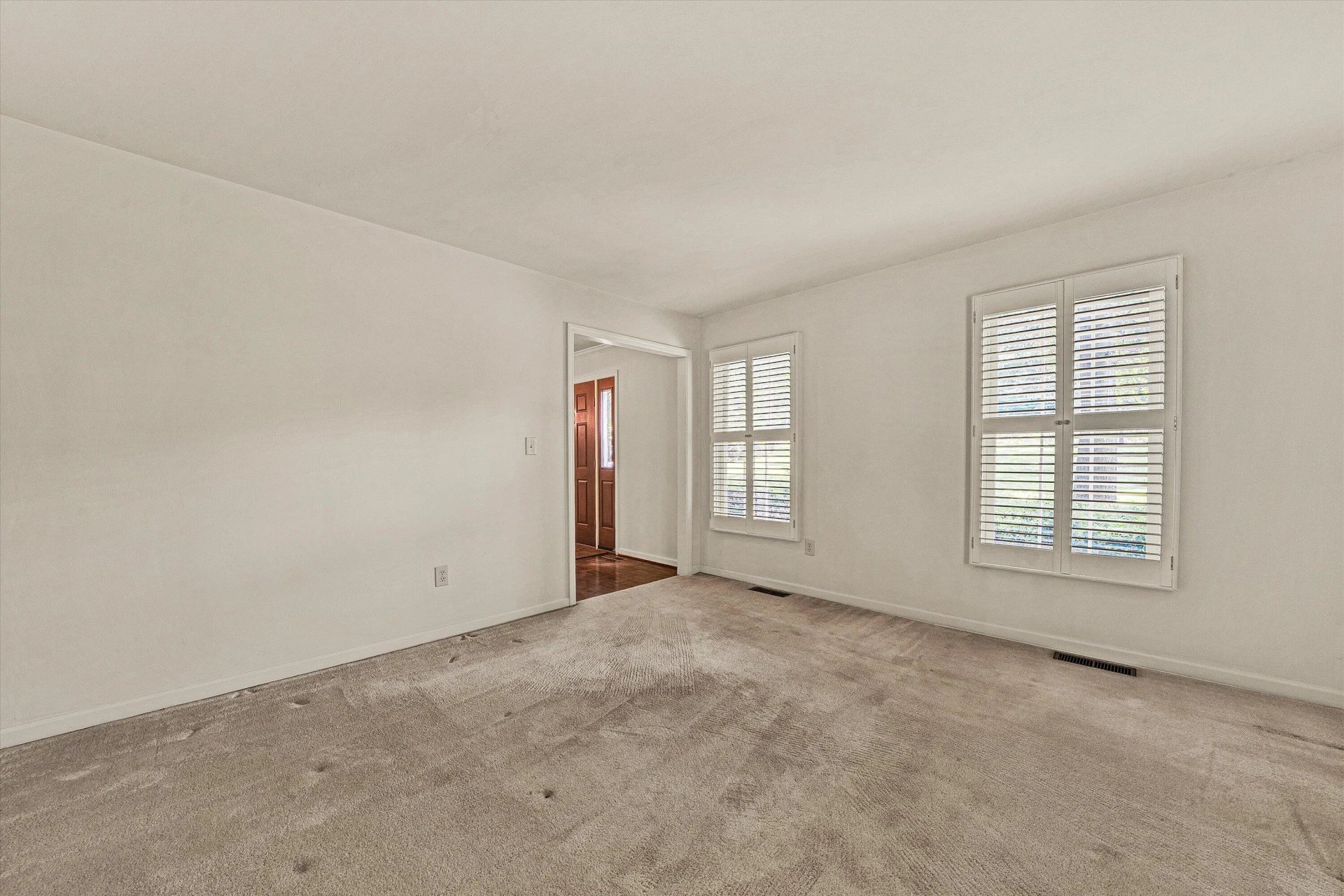 1382 Deer Creek DR - Photo 14
