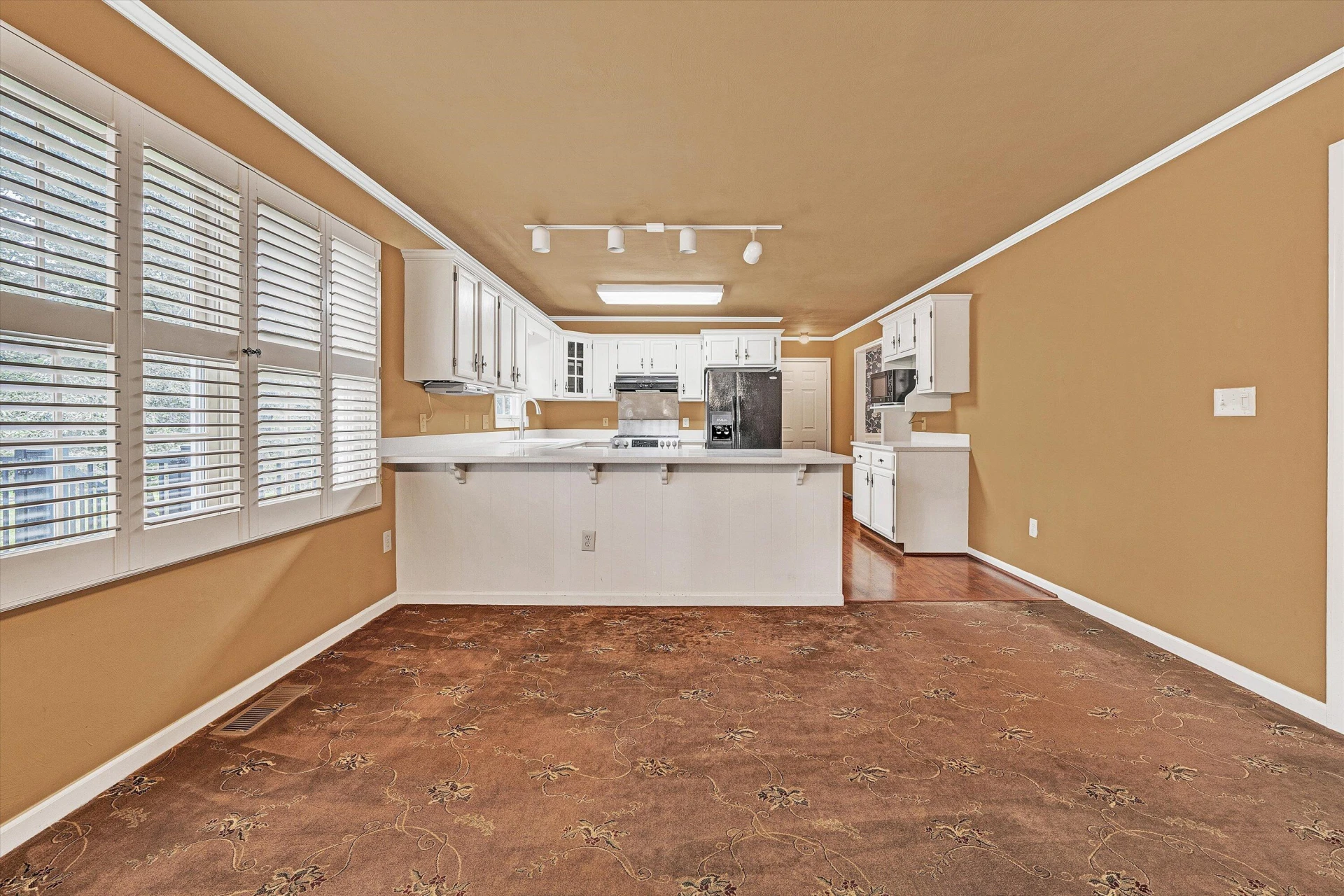 1382 Deer Creek DR - Photo 25
