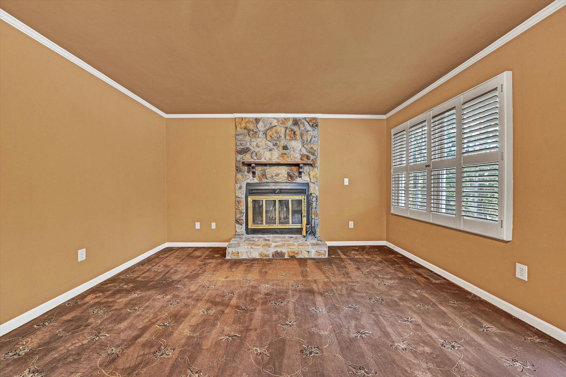 1382 Deer Creek DR - Photo 28