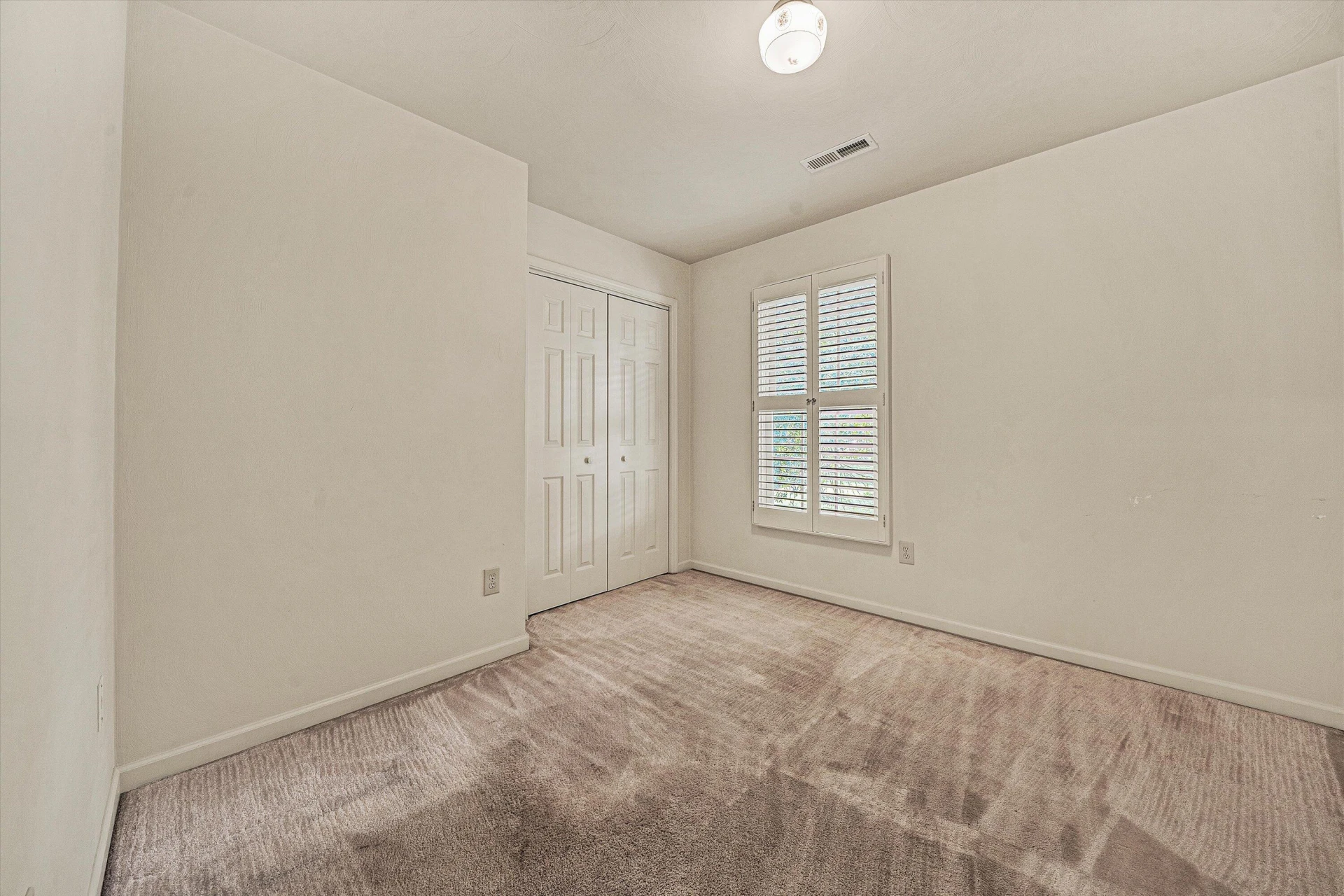 1382 Deer Creek DR - Photo 31