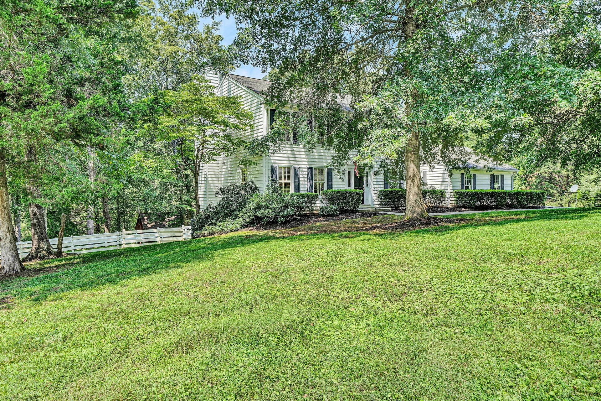 1382 Deer Creek DR - Photo 5