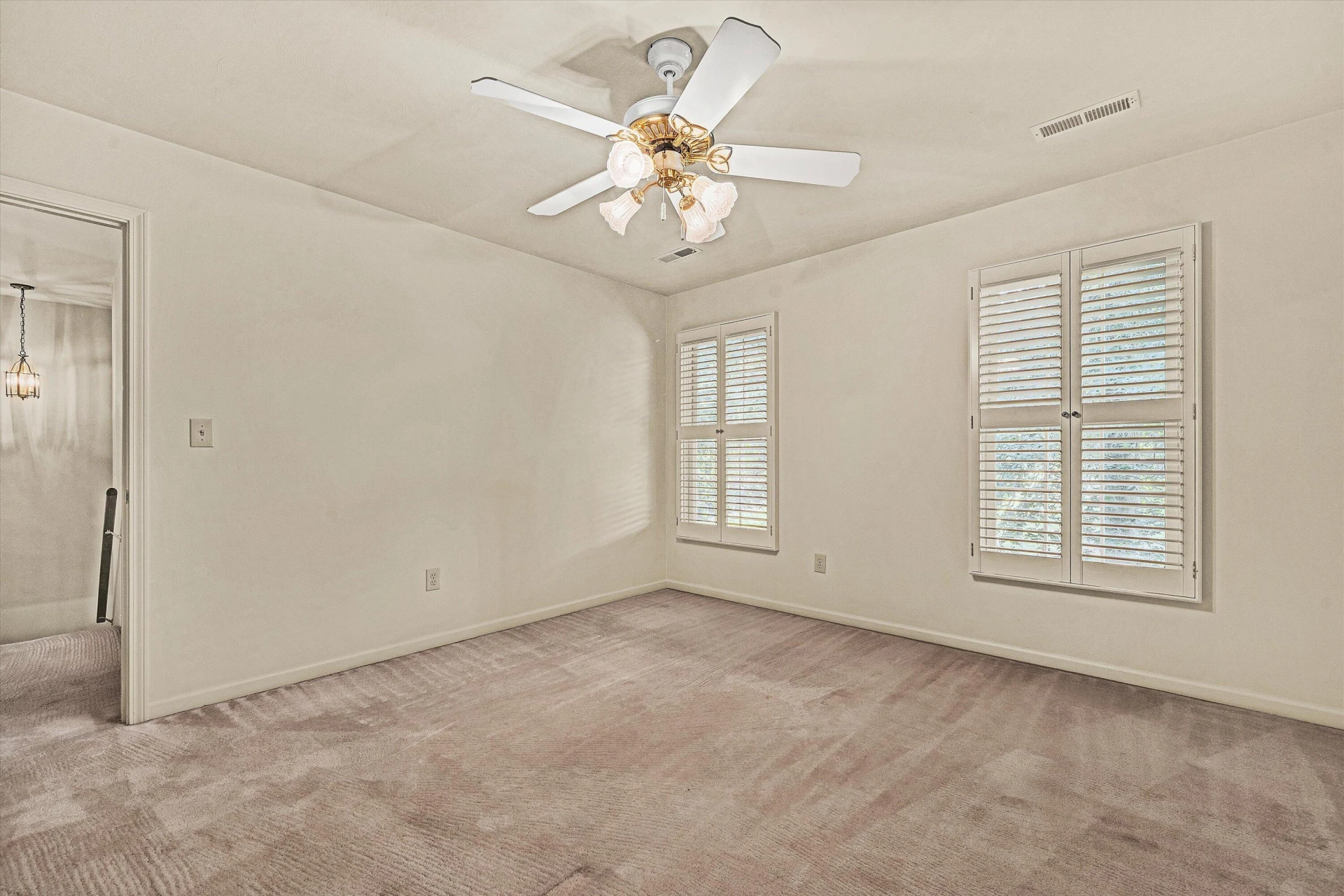 1382 Deer Creek DR - Photo 33
