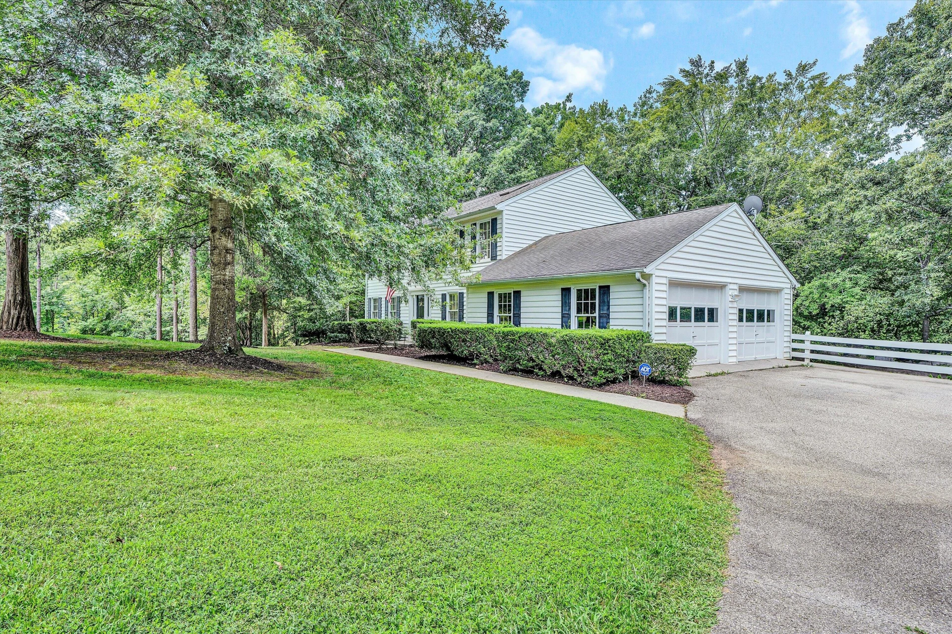 1382 Deer Creek DR - Photo 6
