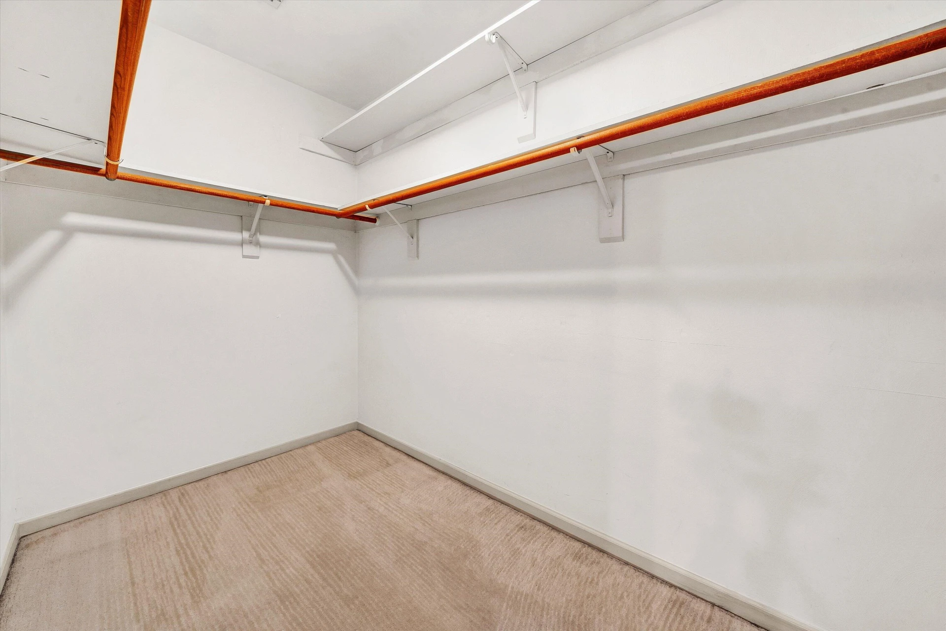 1382 Deer Creek DR - Photo 43