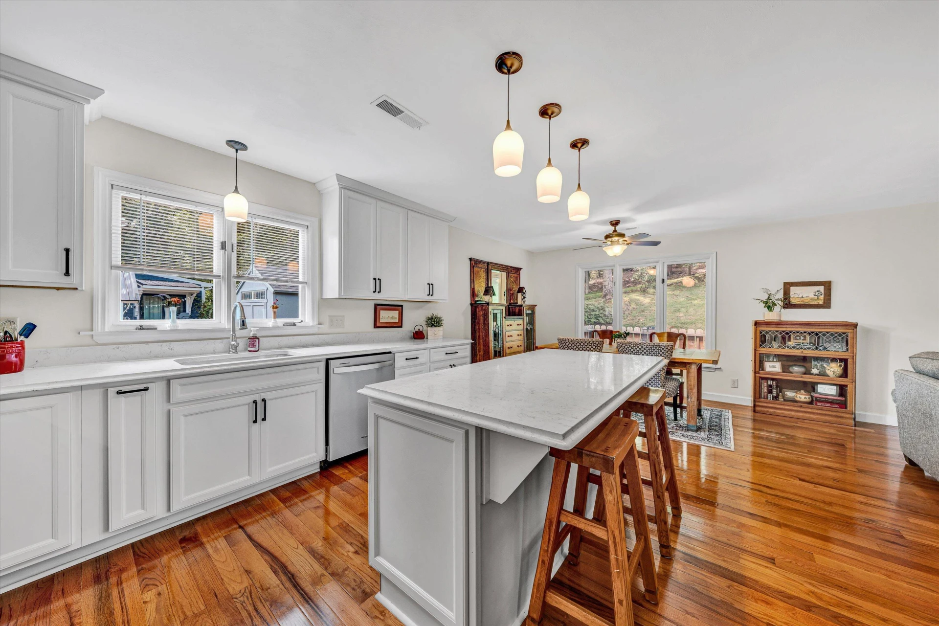 180 Forest DR - Photo 11