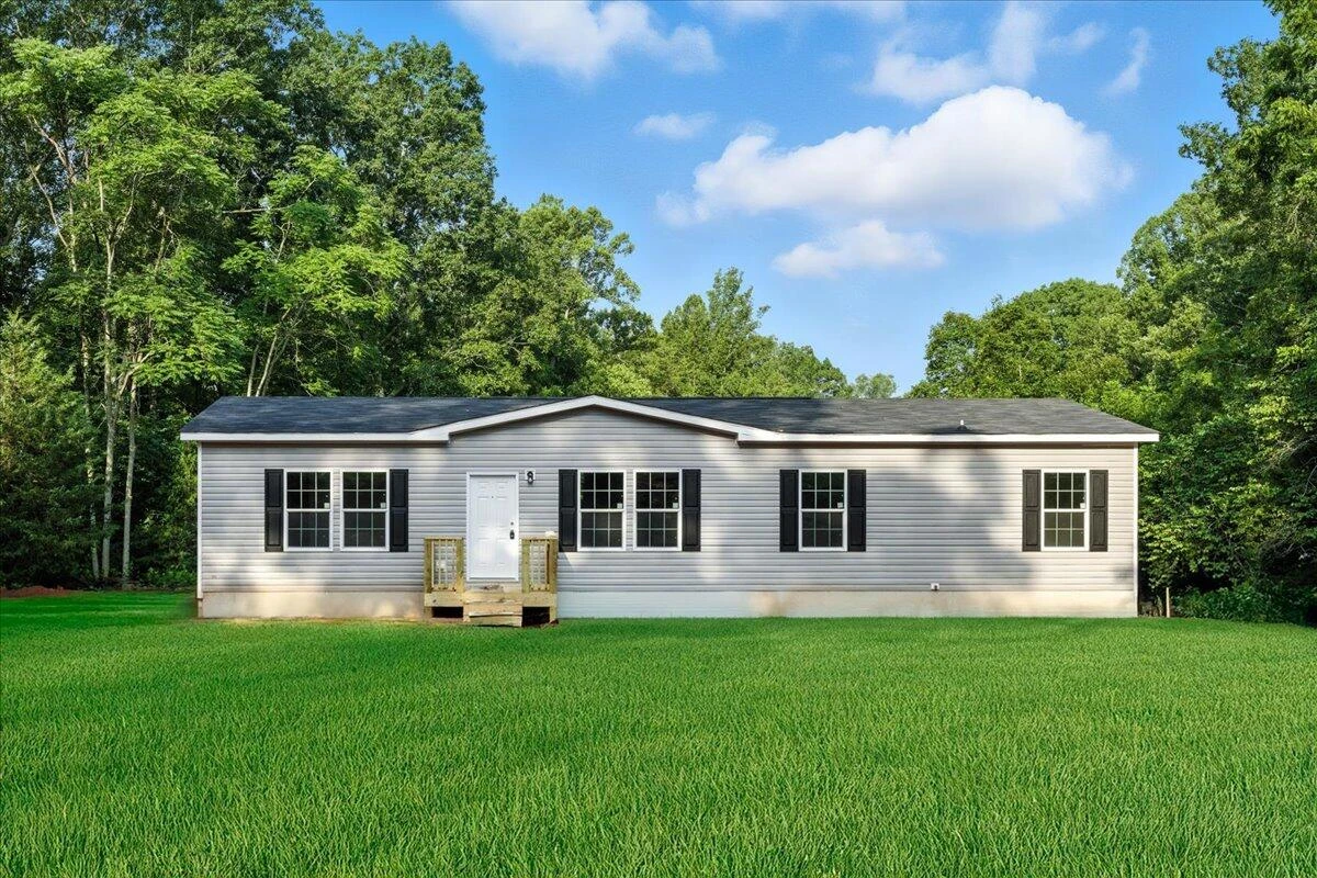 1546 Huntington DR