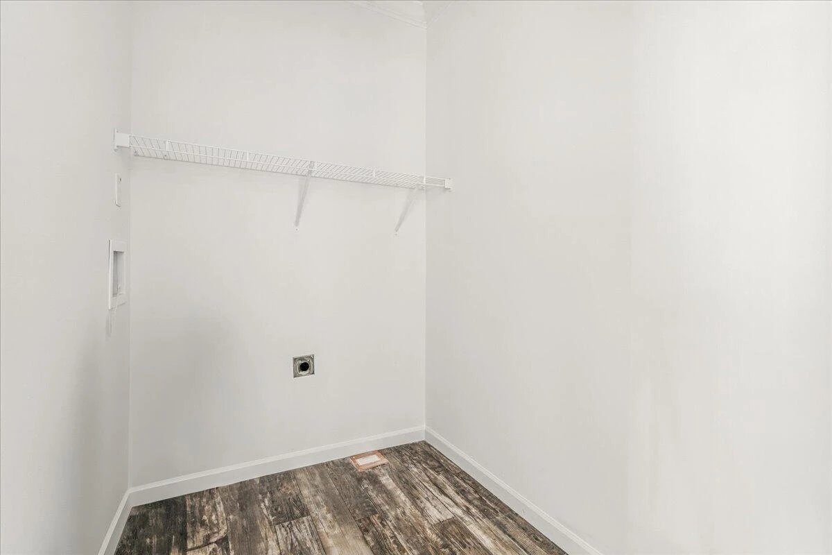1546 Huntington DR - Photo 23