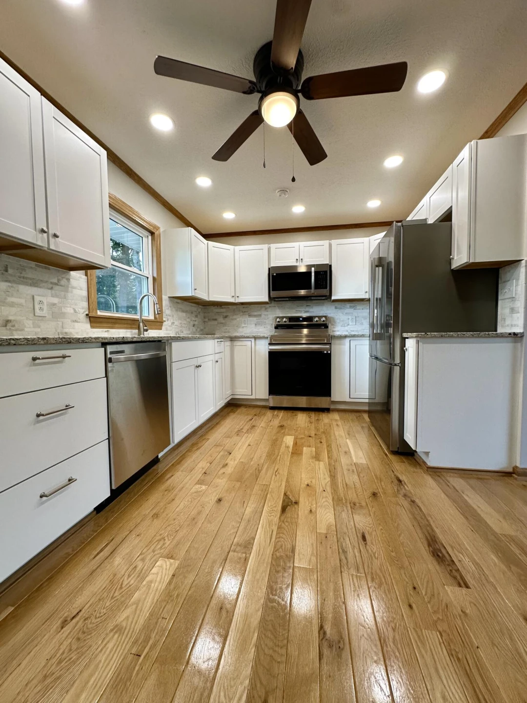 1405 Madison AVE - Photo 12